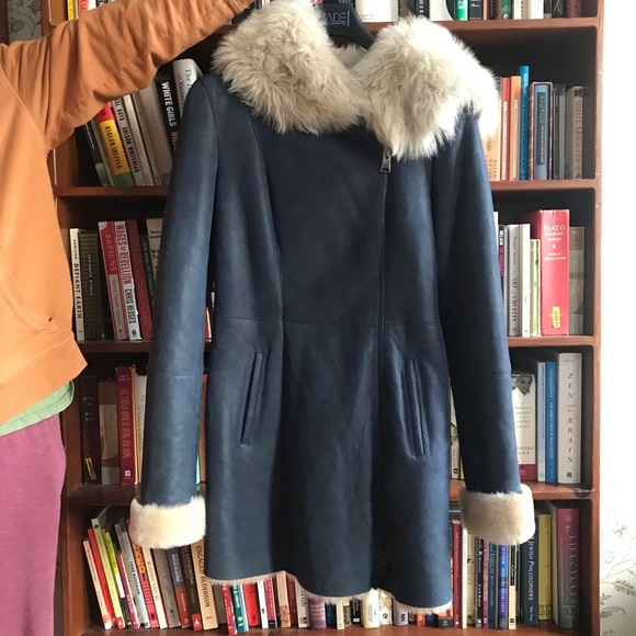 NWT Saks Fifth Ave. Gian Mori Shearling Coat in Deep Dusty Blue - size 40/S - Picture 10 of 10